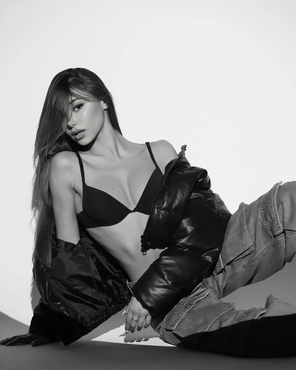 Delphine Escort in Dubai