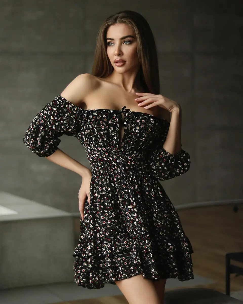 Farda escort in Dubai