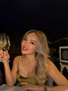 Melania escort in Dubai