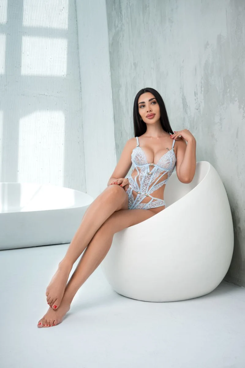 Yasna escort in Dubai